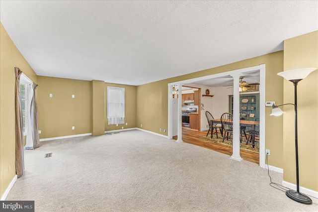 46 E KNOWLES AVE, Glenolden, PA 19036