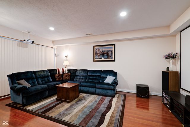 6750 Perrier Court, Indianapolis, IN 46278