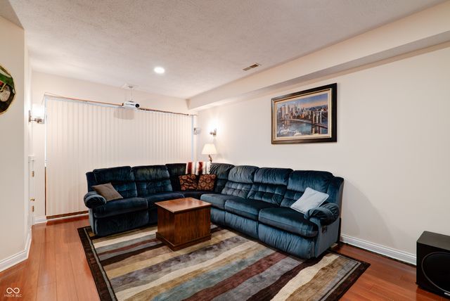 6750 Perrier Court, Indianapolis, IN 46278