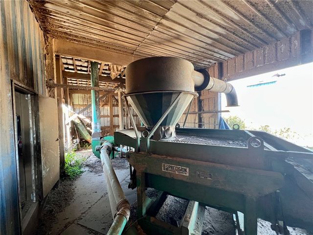 399 County Line Road, Irwin Twp, PA 16038