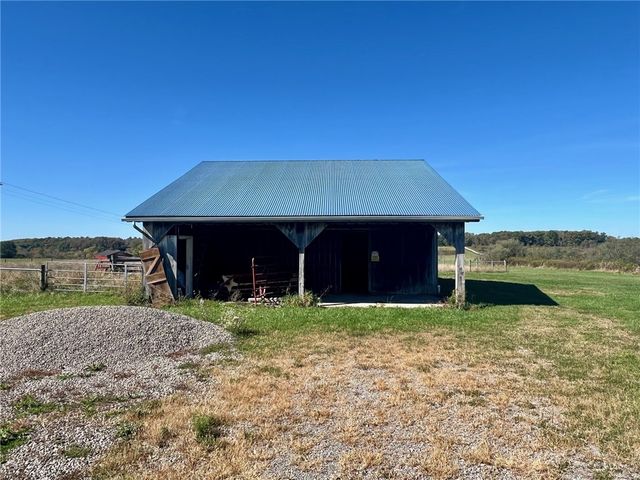 399 County Line Road, Irwin Twp, PA 16038