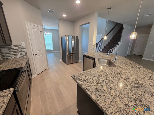 10001 Kensley Rose Drive, Killeen, TX 76542