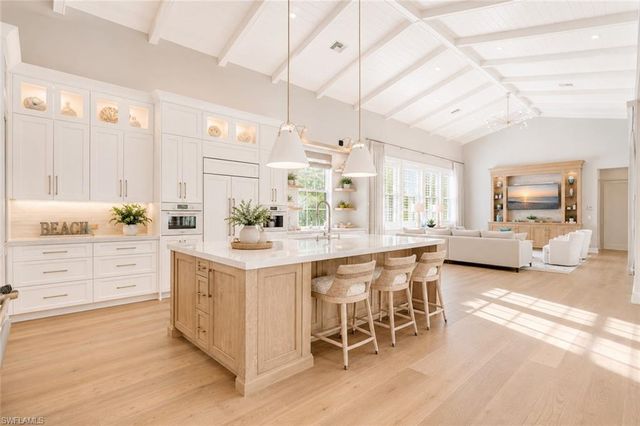 160 Broad AVE S, Naples, FL 34102