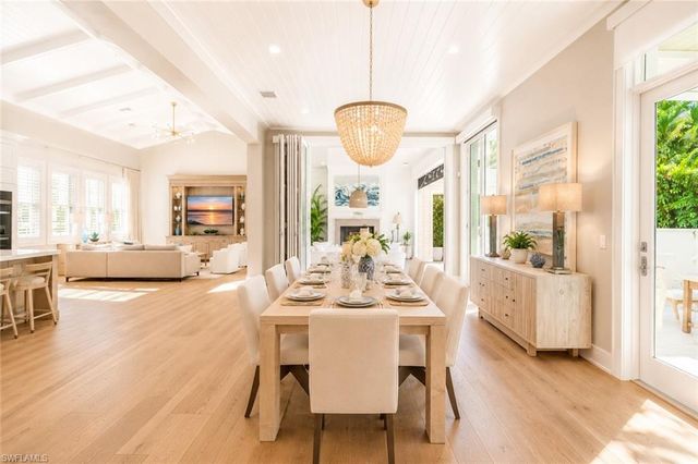 160 Broad AVE S, Naples, FL 34102