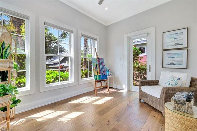 160 Broad AVE S, Naples, FL 34102