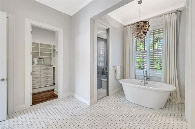 160 Broad AVE S, Naples, FL 34102