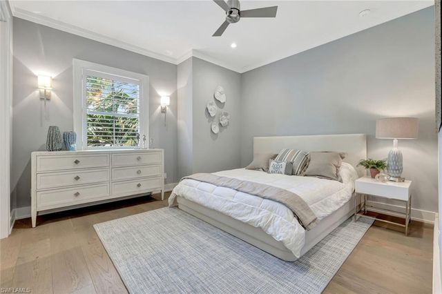 160 Broad AVE S, Naples, FL 34102
