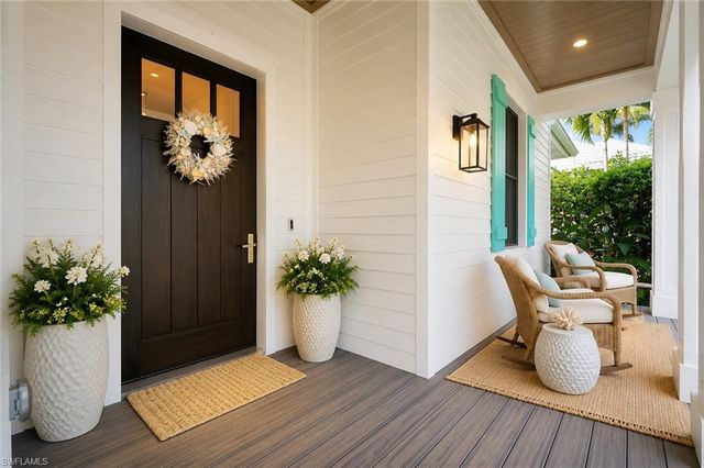 160 Broad AVE S, Naples, FL 34102