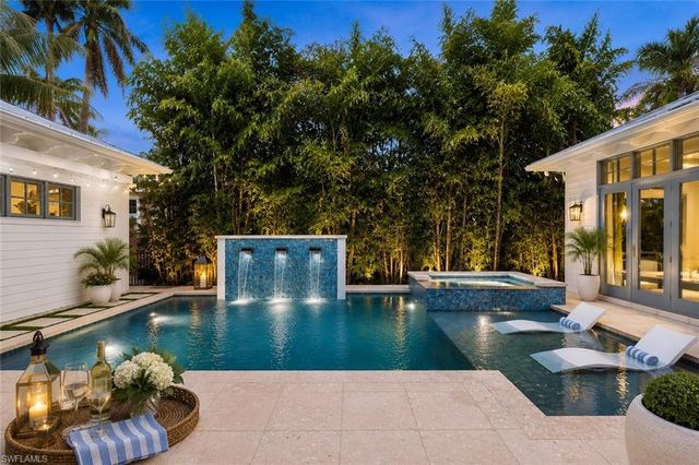 160 Broad AVE S, Naples, FL 34102