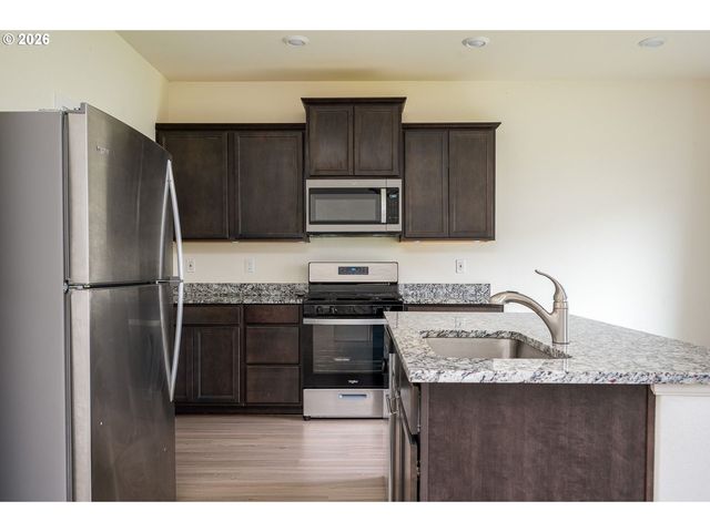 4215 Sw MYRTLE Ave, Gresham, OR 97080