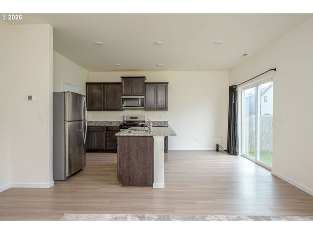 4215 Sw MYRTLE Ave, Gresham, OR 97080