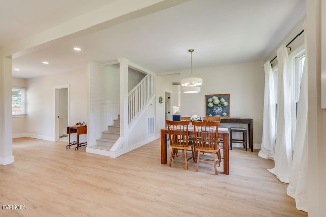 123 Hairetown Road, Jonesborough, TN 37659