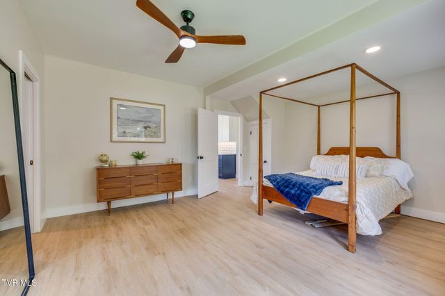 123 Hairetown Road, Jonesborough, TN 37659