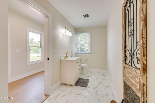 123 Hairetown Road, Jonesborough, TN 37659