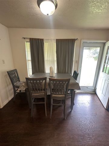 1711 Redwood Drive, Cleburne, TX 76033