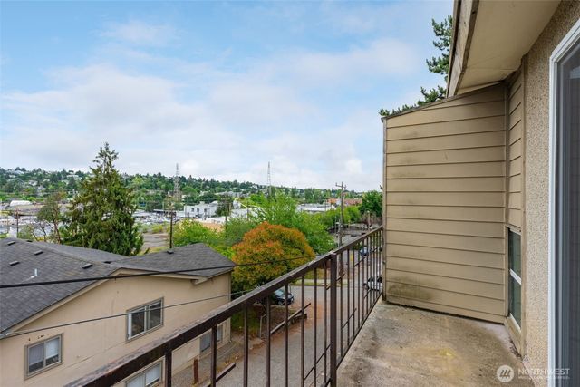 600 W Emerson Street, Seattle, WA 98119