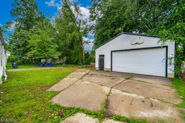 832 Caddo Avenue, Akron, OH 44305