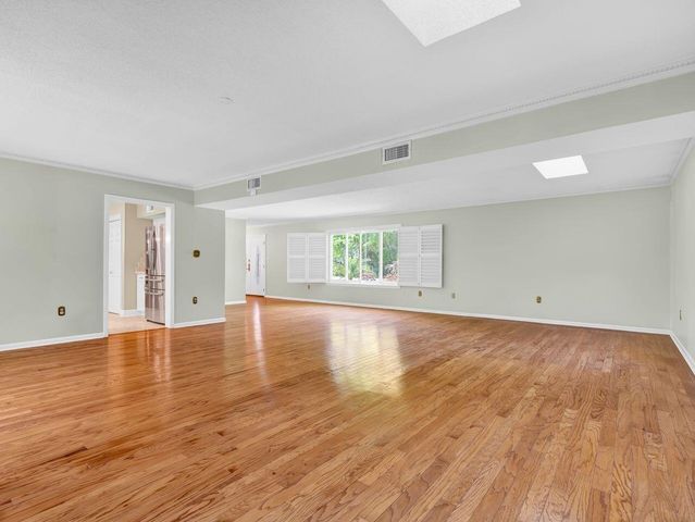 700 NE Country Club Avenue, Fort Walton Beach, FL 32547