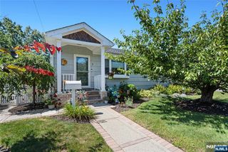 5 Corsi Road, Bloomfield, NJ 07003