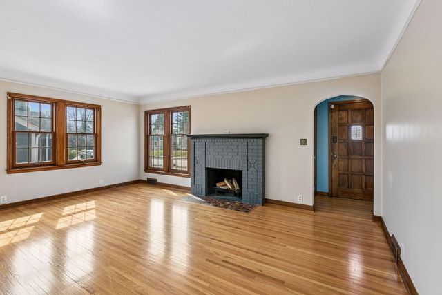 2227 Roosevelt Street NE, Minneapolis, MN 55418