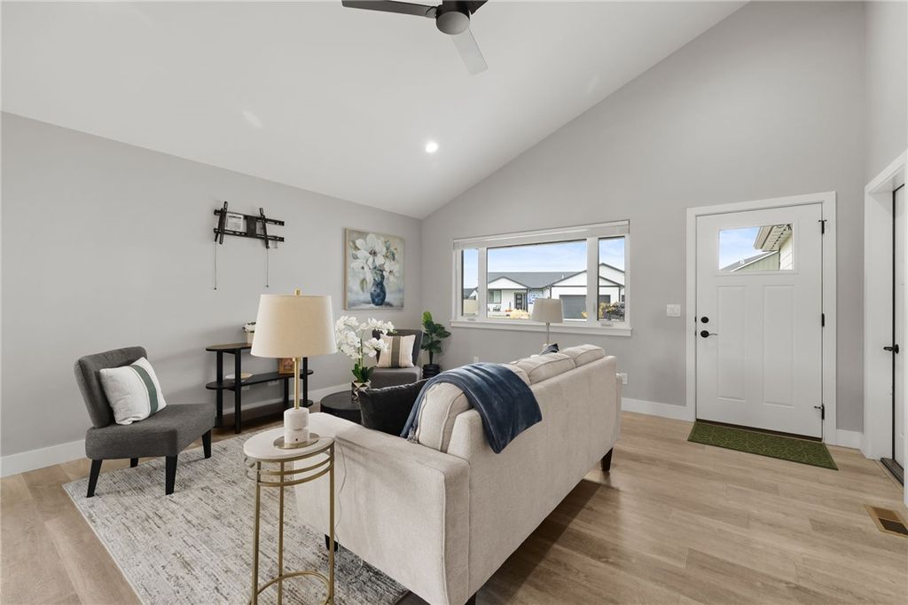 2460 Bonito Loop, Billings, MT 59105 photo 4