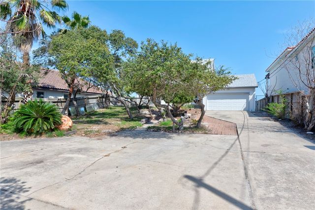 14322 Playa Del Rey, Corpus Christi, TX 78418