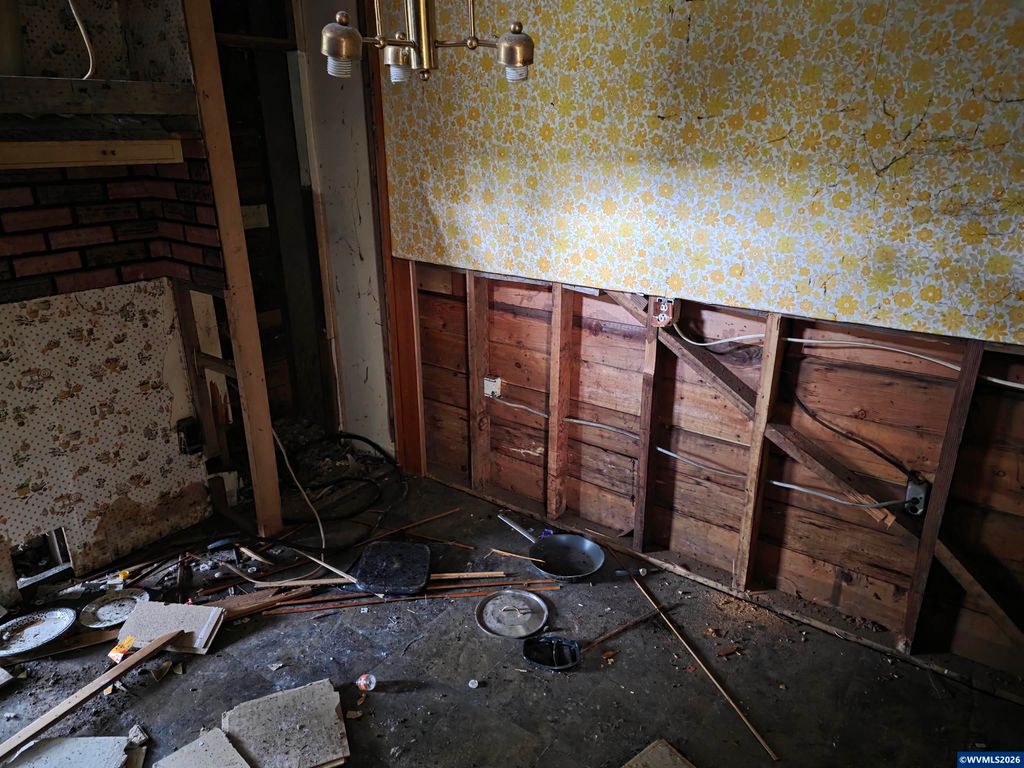 Image 24 of property listing at 3890 Mill Creek Rd Rd, Sheridan, OR 97378