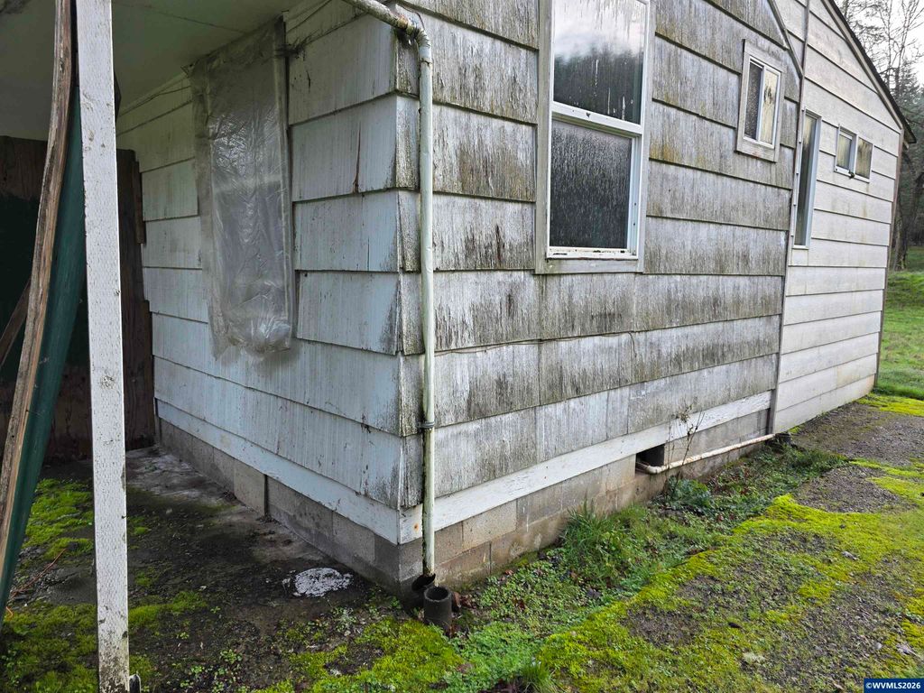 Image 27 of property listing at 3890 Mill Creek Rd Rd, Sheridan, OR 97378