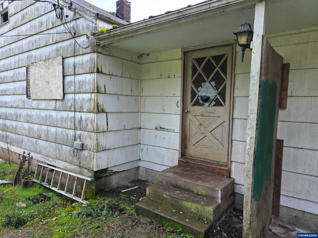 Image 28 of property listing at 3890 Mill Creek Rd Rd, Sheridan, OR 97378