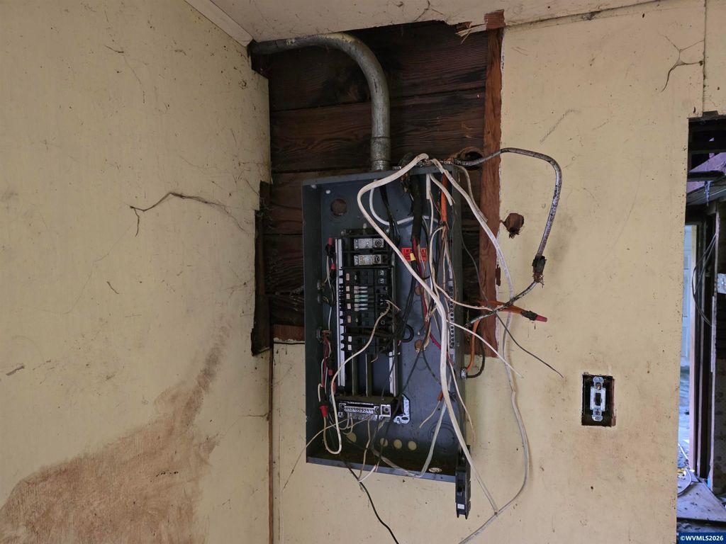 Image 29 of property listing at 3890 Mill Creek Rd Rd, Sheridan, OR 97378