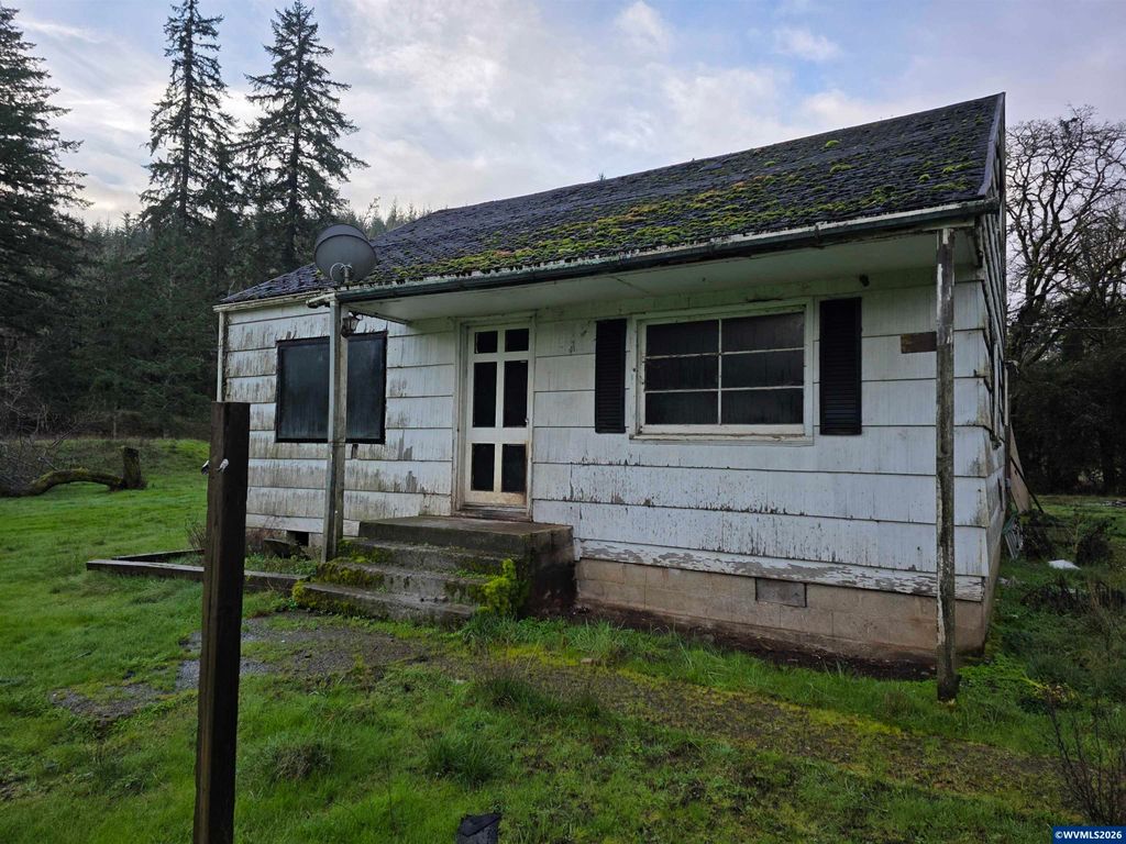 Image 30 of property listing at 3890 Mill Creek Rd Rd, Sheridan, OR 97378