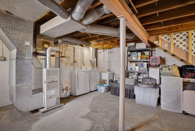 135 Saylong DRIVE, Penn Hills, PA 15235
