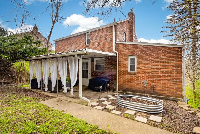 135 Saylong DRIVE, Penn Hills, PA 15235