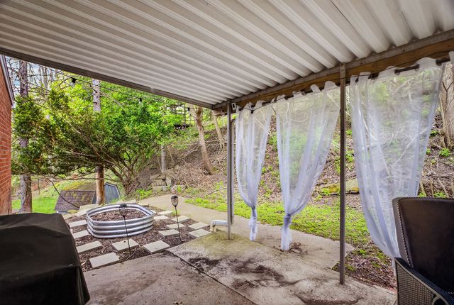 135 Saylong DRIVE, Penn Hills, PA 15235