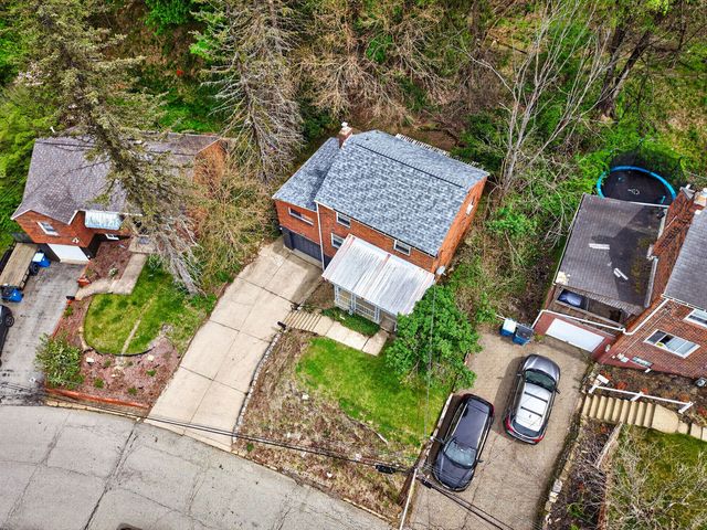 135 Saylong DRIVE, Penn Hills, PA 15235