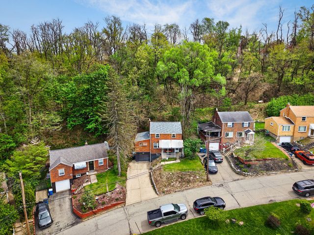 135 Saylong DRIVE, Penn Hills, PA 15235
