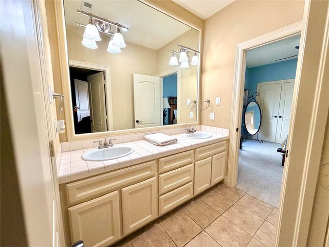 716 Pegasus Lane, League City, TX 77573