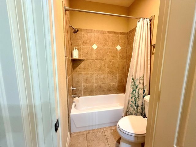 716 Pegasus Lane, League City, TX 77573