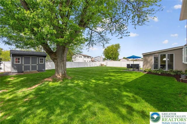 3038 Sequoia Drive, Lower Macungie Twp, PA 18062