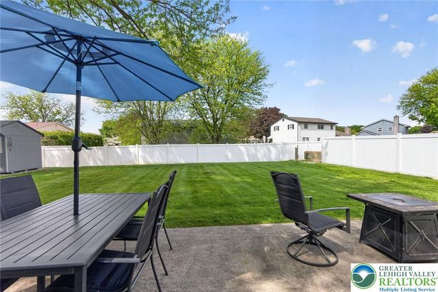 3038 Sequoia Drive, Lower Macungie Twp, PA 18062