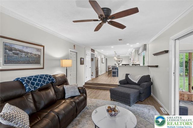 3038 Sequoia Drive, Lower Macungie Twp, PA 18062