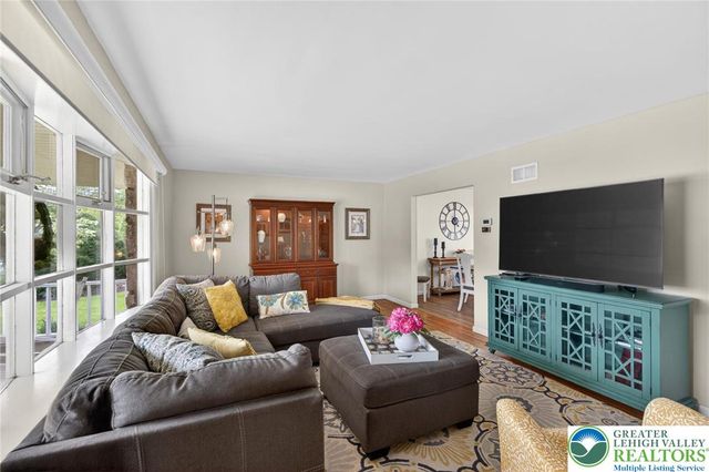 3038 Sequoia Drive, Lower Macungie Twp, PA 18062
