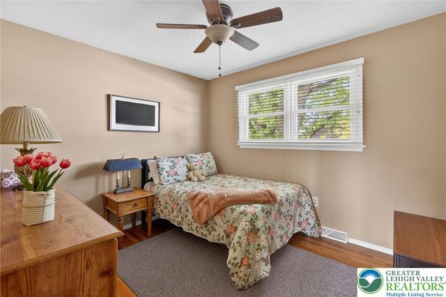 3038 Sequoia Drive, Lower Macungie Twp, PA 18062
