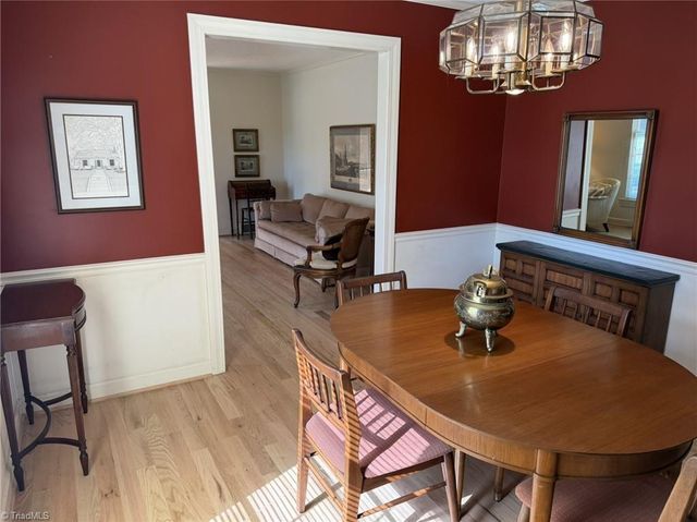 7525 Eppingwood Court, Clemmons, NC 27012