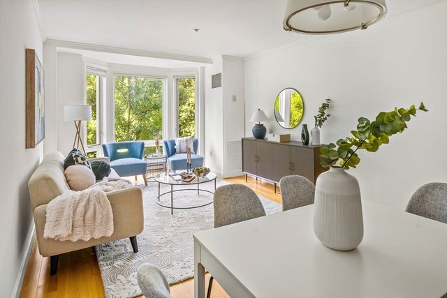 2-14 Saint Paul St 311, Brookline, MA 02446
