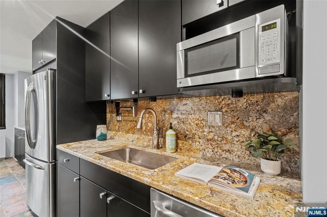 201 Saint Pauls Avenue 15k, Jersey City, NJ 07306