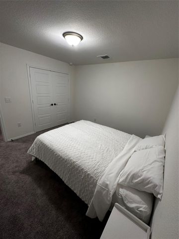 7311 Gray Catbird DR 35, Austin, TX 78744