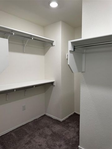 7311 Gray Catbird DR 35, Austin, TX 78744