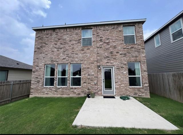 7311 Gray Catbird DR 35, Austin, TX 78744