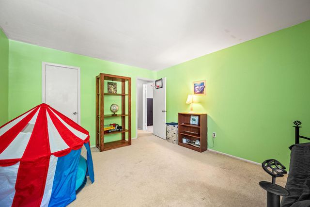 55 VIBURNUM LN, Mount Laurel, NJ 08054